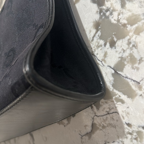 AUTHENTIC GUCCI SMALL BAG - Picture 8 of 11